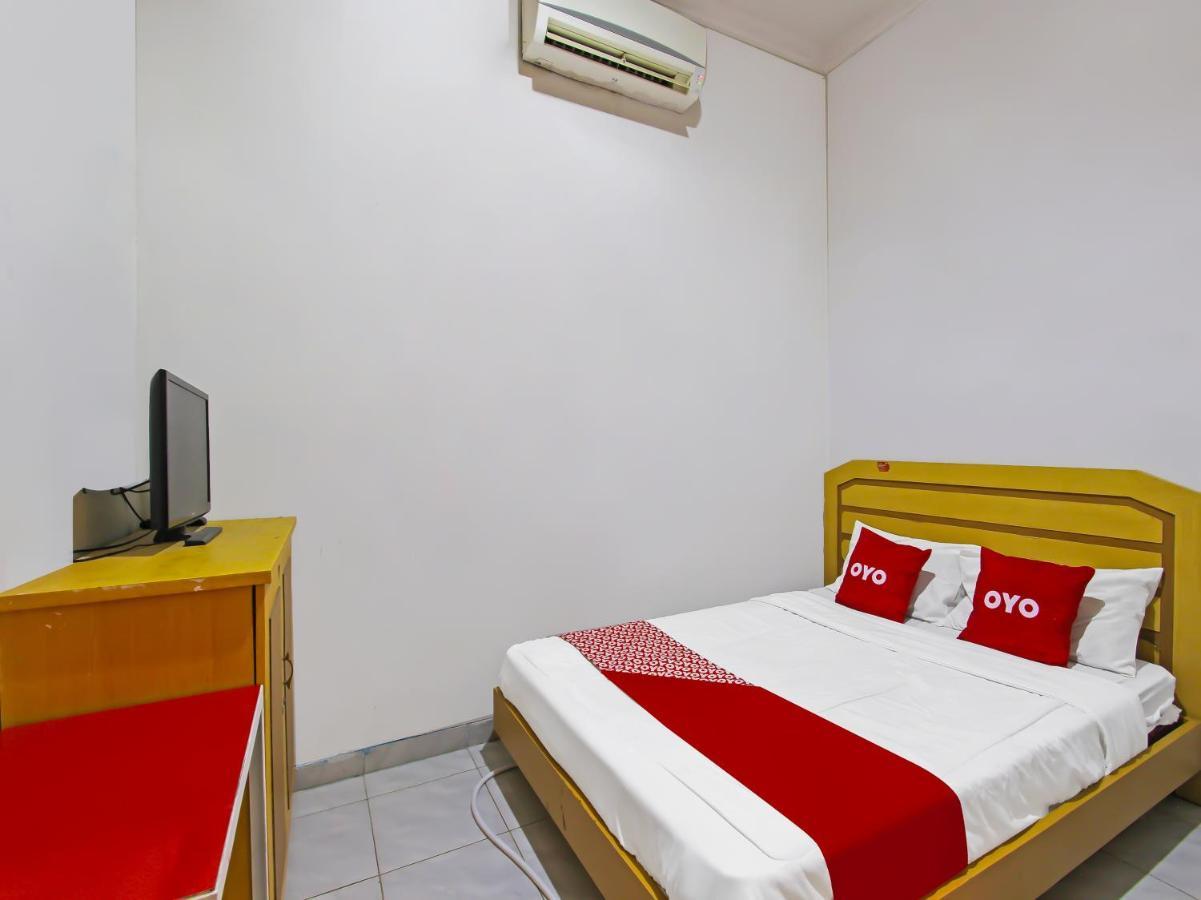 Oyo 3060 Al Fatih Guest House Syariah Tegal (Central Java) Exterior foto