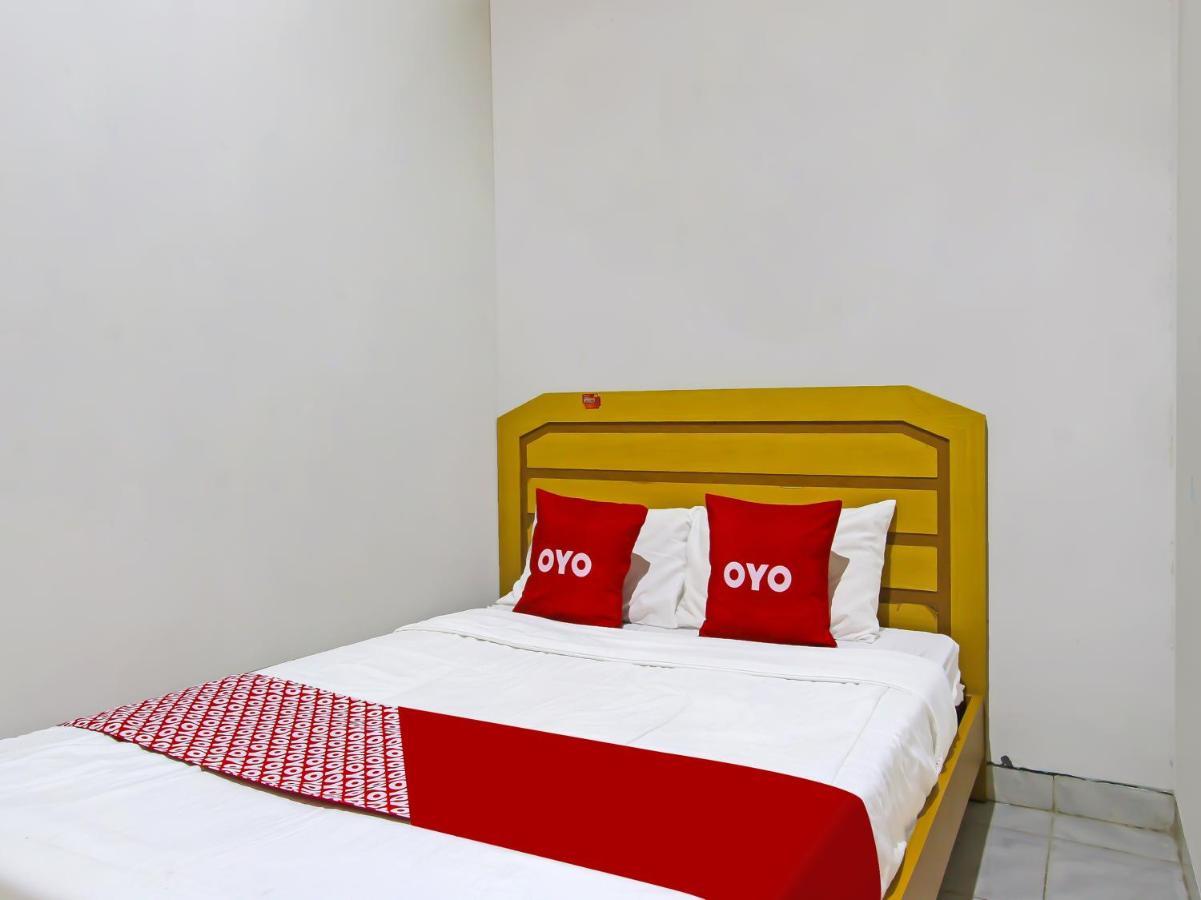 Oyo 3060 Al Fatih Guest House Syariah Tegal (Central Java) Exterior foto